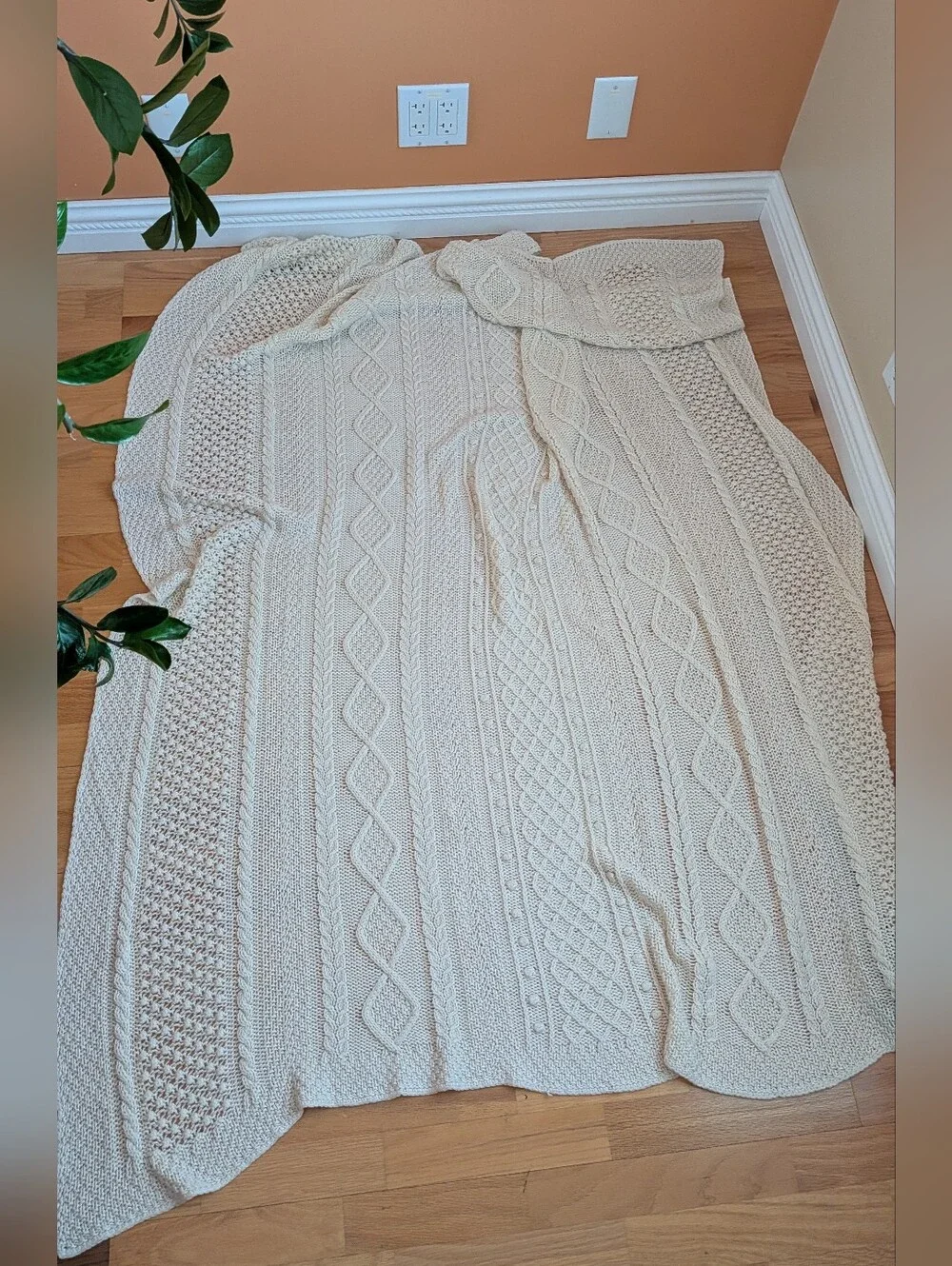 Cable Knit Hooded Throw Blanket - Cream